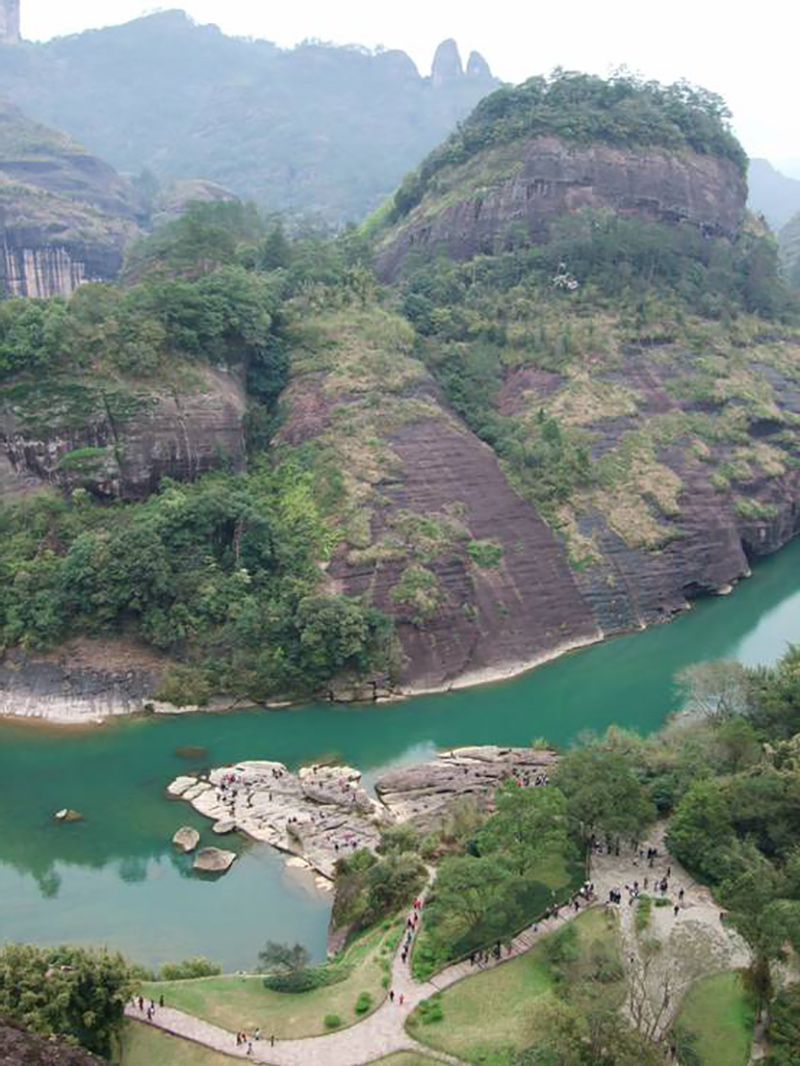 2009年3月份集团工会组织全体员工外出旅游活动1.jpg